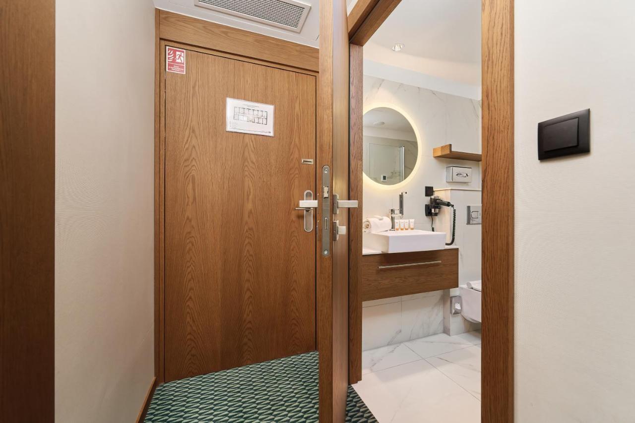Gwarna Aparthotel City Center Wroclaw By Noclegi Renters Breslávia Exterior foto